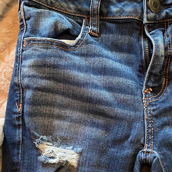 Ripped American Eagle Denim Jeans - Picture 7 of 13